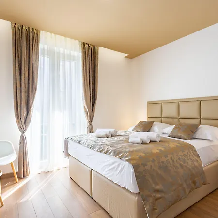Luxury Rooms Fetivi-3