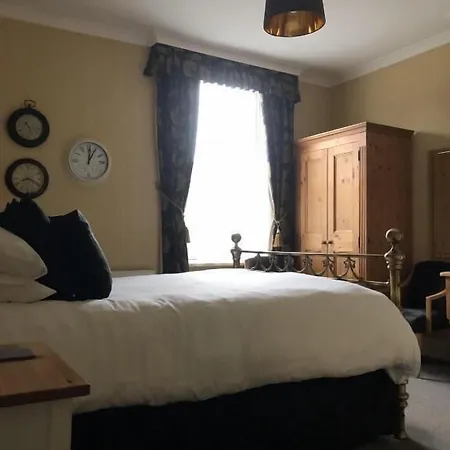 Glendale Guest House-2