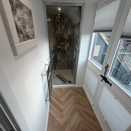 Silver Street Suites-3