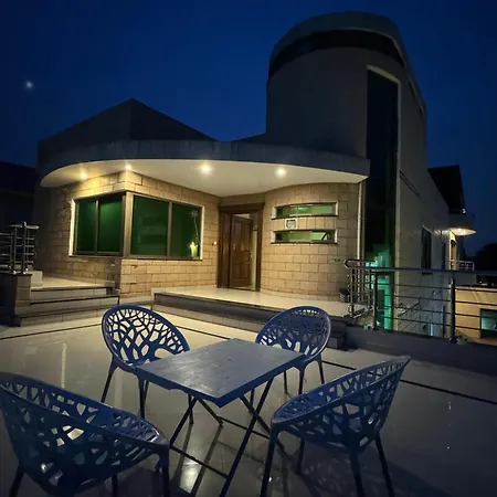 Graceland House F8-3