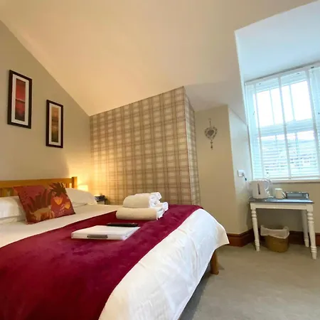 3 Cambridge Villas-3