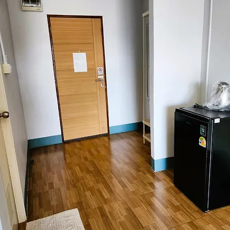 Hug House-2