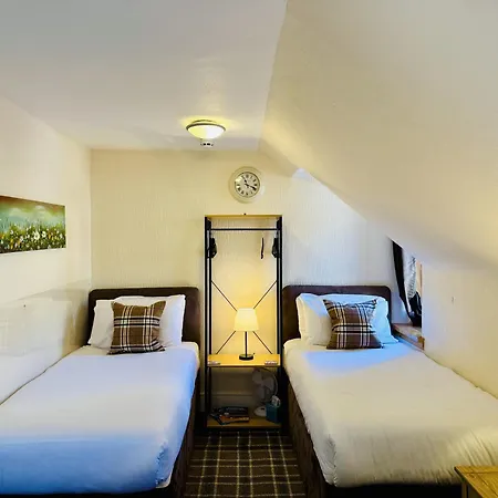 Pitfaranne Guest House-2