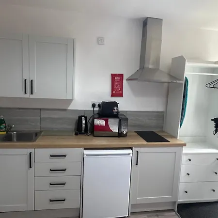 Comfortable Stay - Derby Road-3