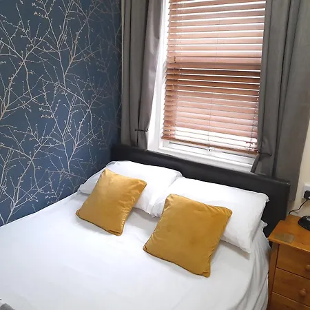 Phoenix Guest House-2
