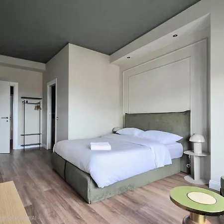 Corso Italia Rooms-2
