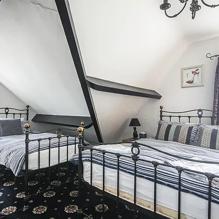 Esklet Guest House-2