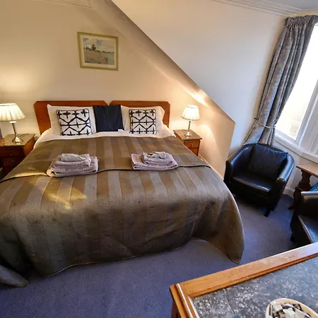 Burnside Guest House-3