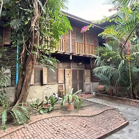 Villa Guesthouse Bangkok-2