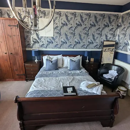Earlston House-3