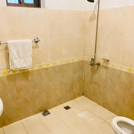 Royal Luxus Guest House-3