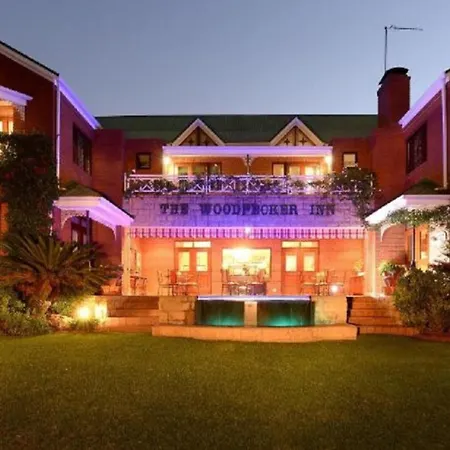 The Woodpecker Inn-2