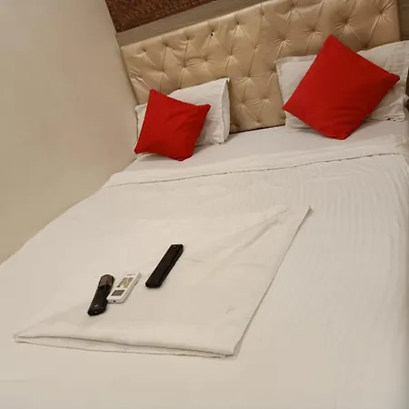 Hotel Time Gold Near Domestics Airport-2