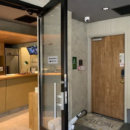 Tokyo Tower View Guest House-3