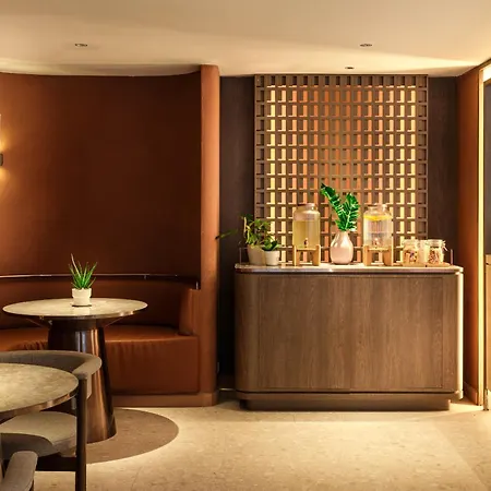 Muang Phol Hotel Bangkok Siam - Newly Renovated-3