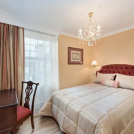 London Residence-2