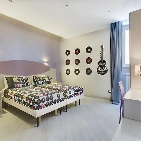 Excellence Suite-3