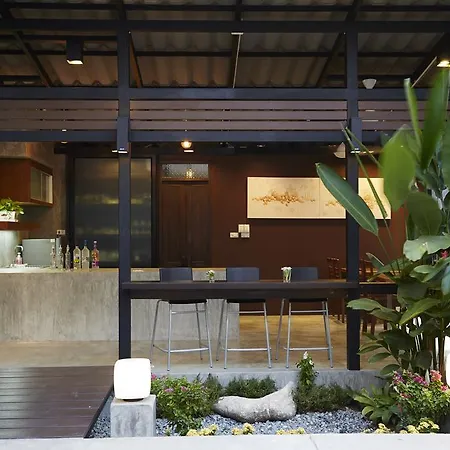 Uncle Loy'S Boutique House-2