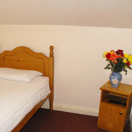 Hazelbrook Lodge-3