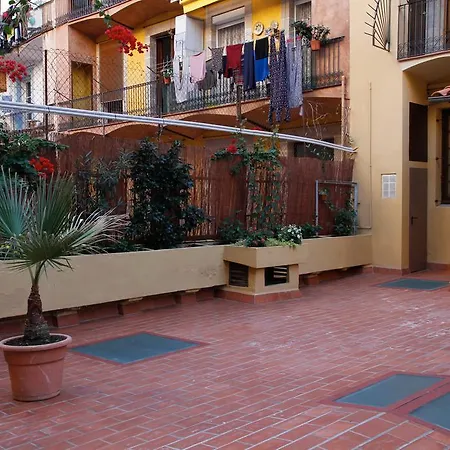 Bcn Home Guest House-3