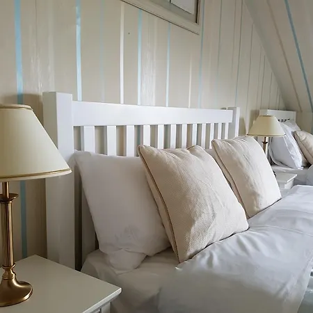 Ashgrove House-3