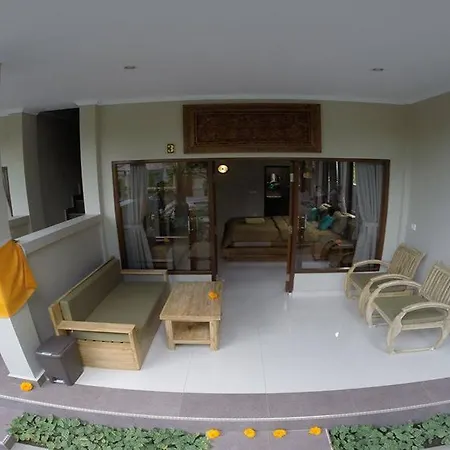 Lucky Family Cottage-3