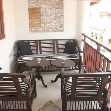 Pedlar 62 Guest House-2