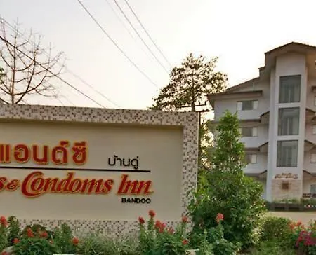 Cabbages & Condoms Inn-3