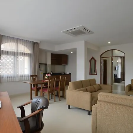 The Golden Wells Residence-2