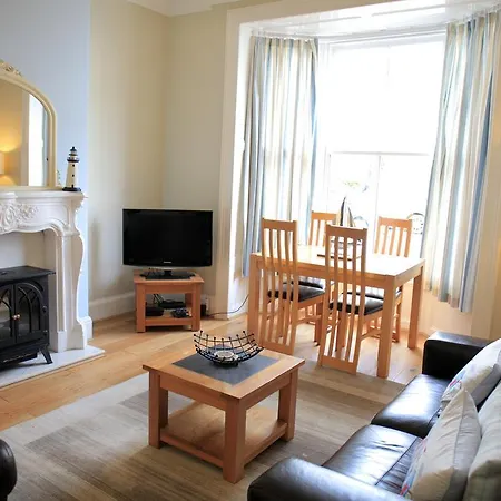 Elizabeth House-3