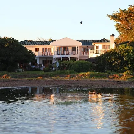Waterfront Lodge-2