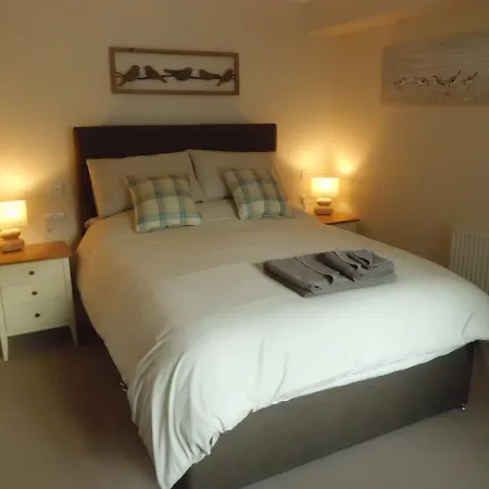 Fair Winds Guest House-3