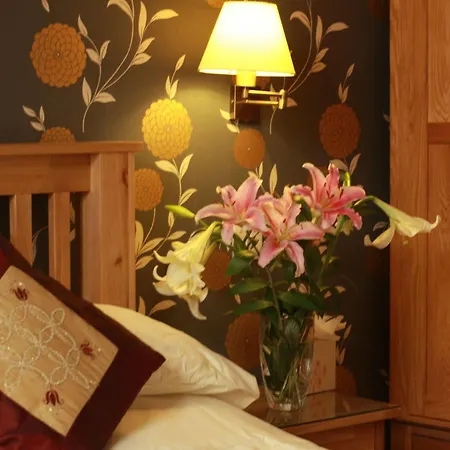 Brentwood Guest House-2