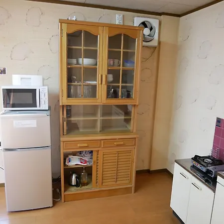 Guest House Twenty-Seven 27-3