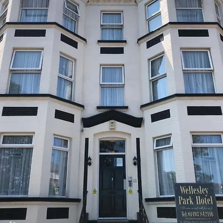 Wellesley Park Hotel-3