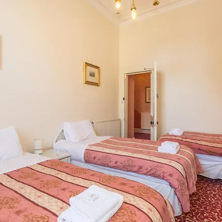 Menzies Guest House-2