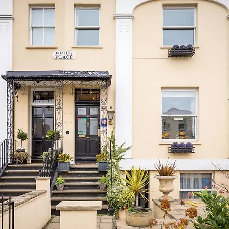 Crossways Guest House-2
