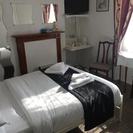 Sandpiper Guest House-2