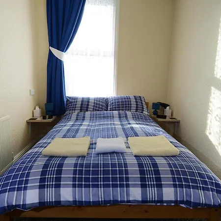 Lynmoore Guest House-2