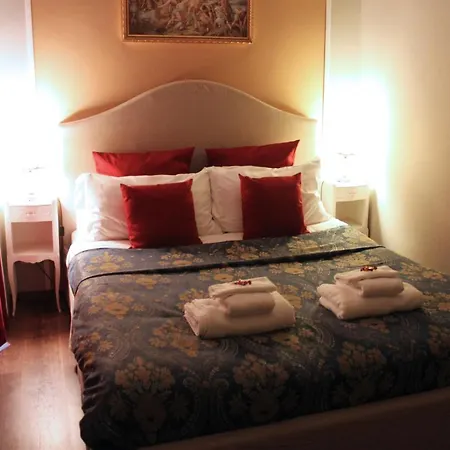 Raphael Rooms-3
