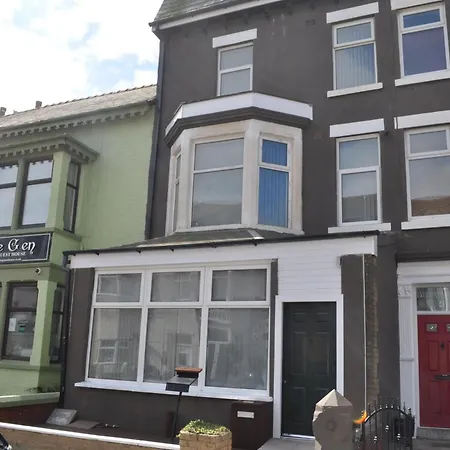 Olive Lodge Blackpool-2