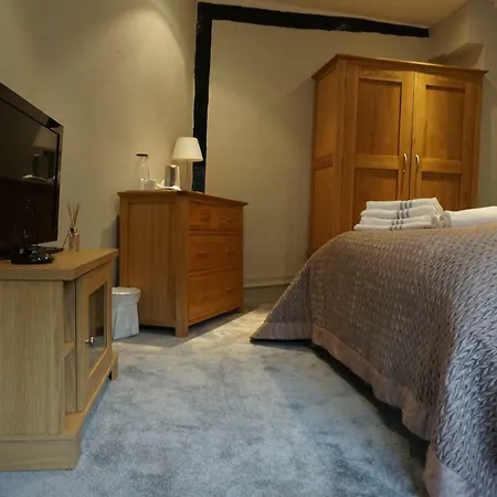 Golden Cross Guesthouse-2