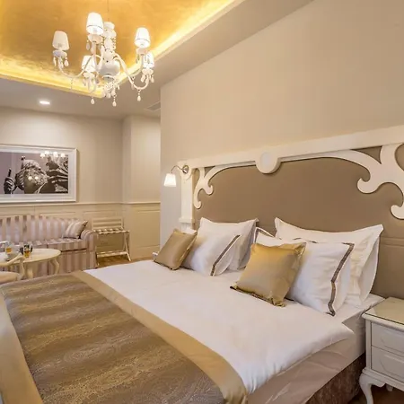 Royal Piazza-3