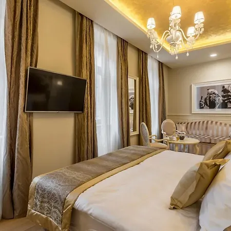 Royal Piazza-2