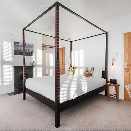 Cliftonville Townhouse-2