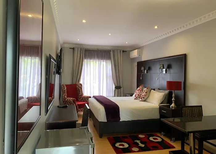 Leighton Court Hotel Newcastle