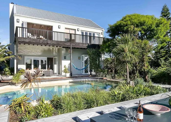 Noordhoek Beach Villa - Solar Back Up Power Cape Town