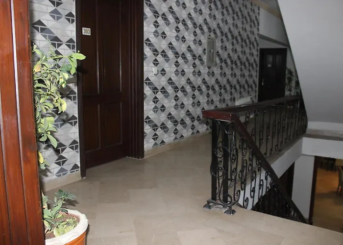 Royal Luxus Guest House Islamabad