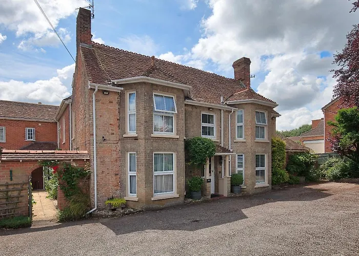 The Old House Guest House Salisbury