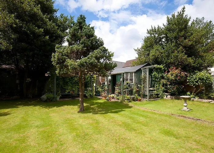The Old House Guest House Salisbury